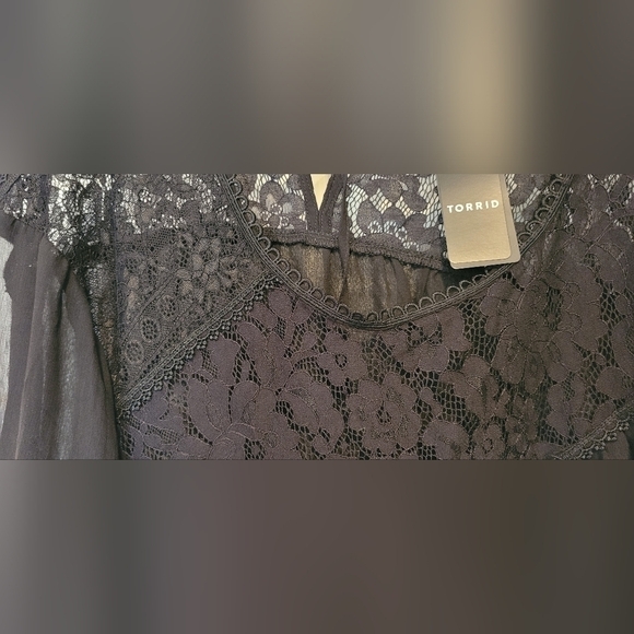 Torrid NWT $60 Womens Crinkle Chiffon Lace Trim Sheer Top Deep Black Size 6x 30 - Picture 5 of 11